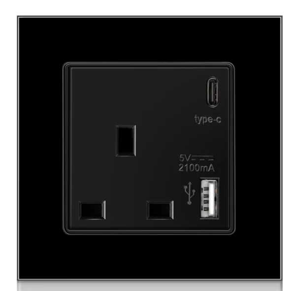 Pech Usb + type c socket — 86 × 86 mm