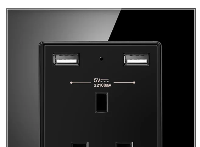 Pech USB socket — 86 × 86 mm