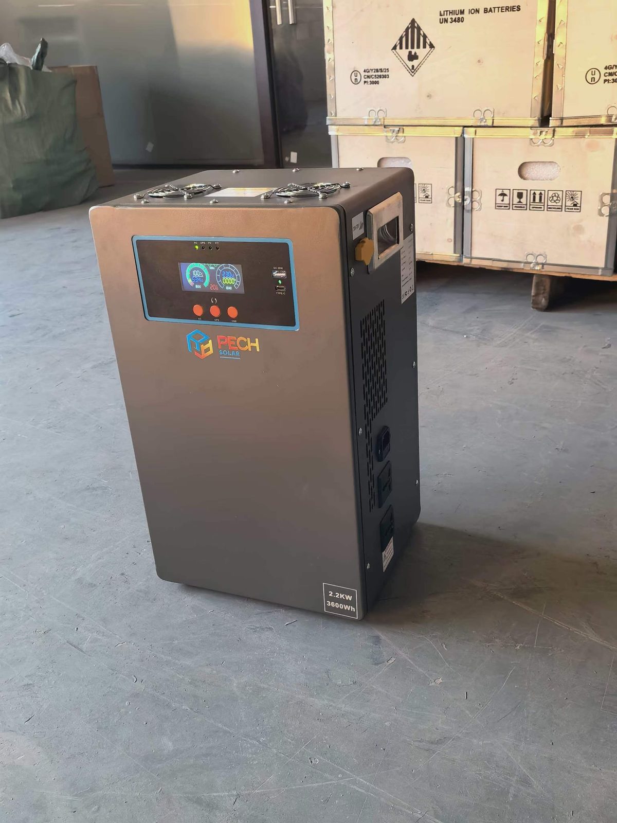 Pech Solar Portable Power Station 2.2kW — 3600Wh — view 1 of 3